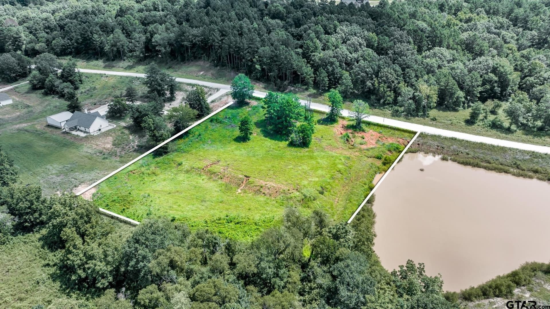 1.89 acres in Smith County gallery image 4