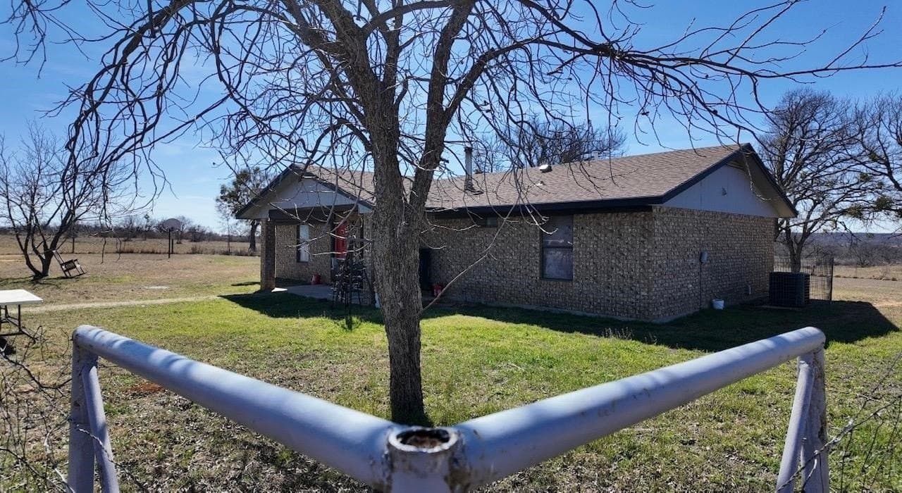 50 acres in San Saba County - photo 9
