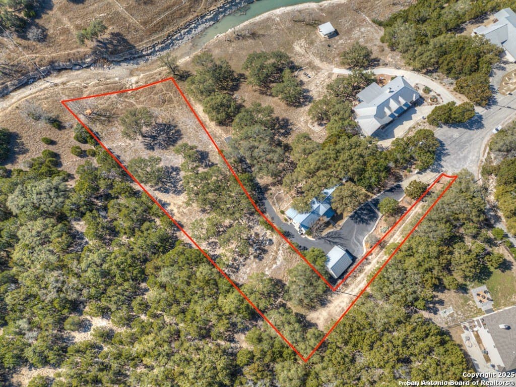 1.26 acres in Comal County gallery image 4