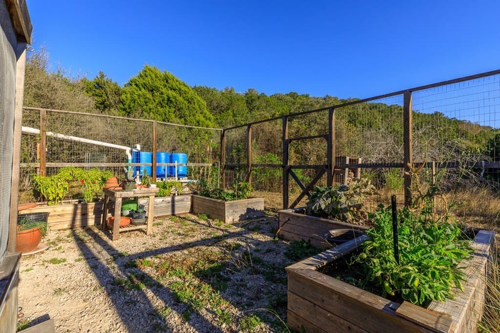 10.8 acres in Real County - photo 44