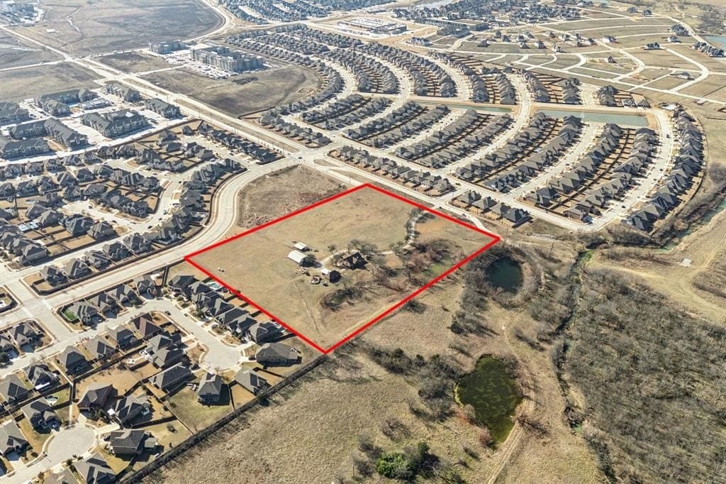 10.27 acres in Collin County gallery image 3