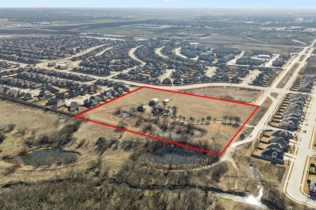 10.27 acres in Collin County