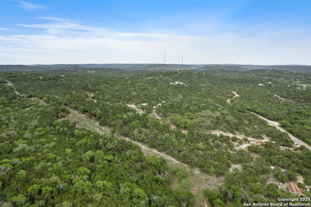 0.89 acres in Bandera County - photo 9