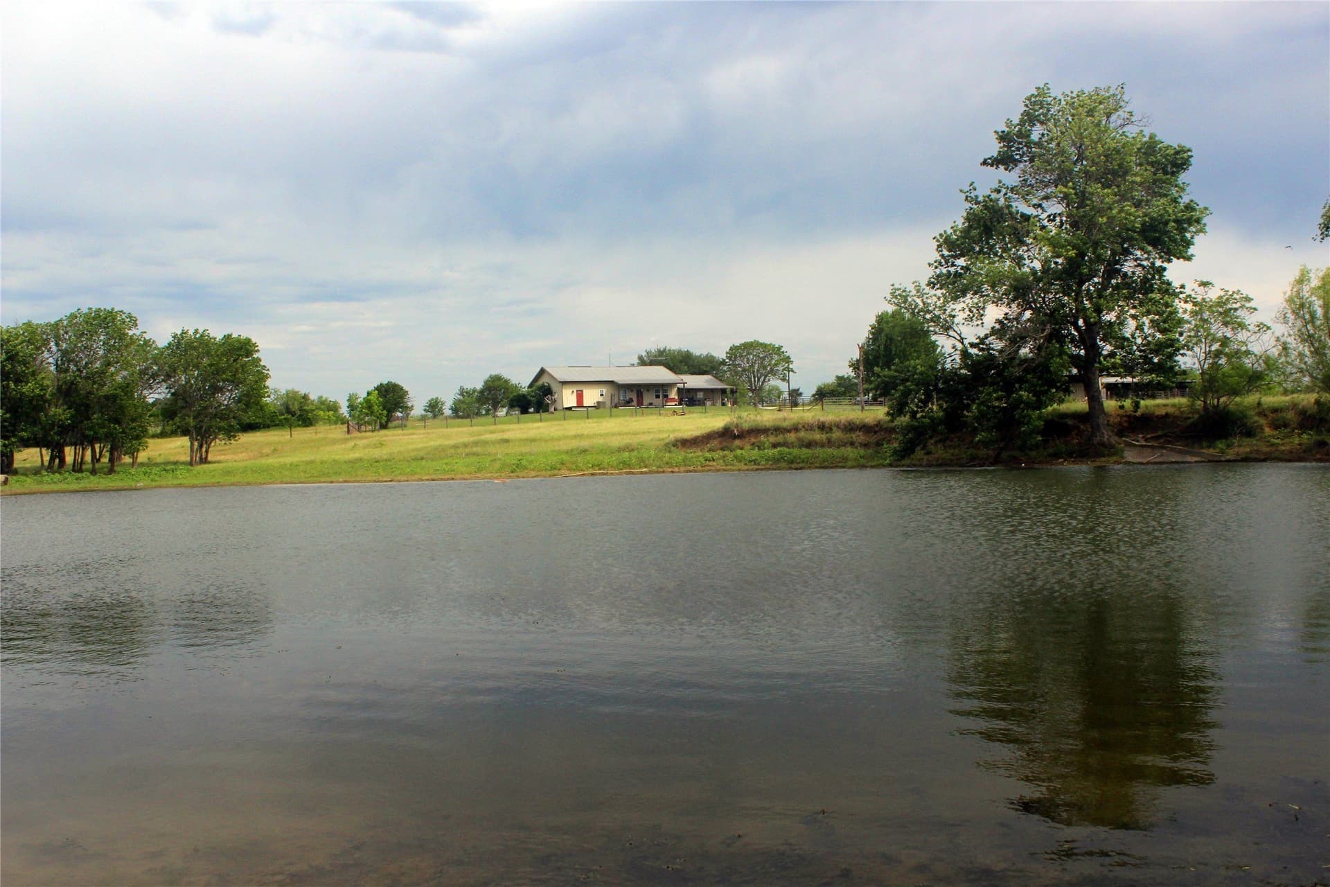 202.35 acres in Navarro County