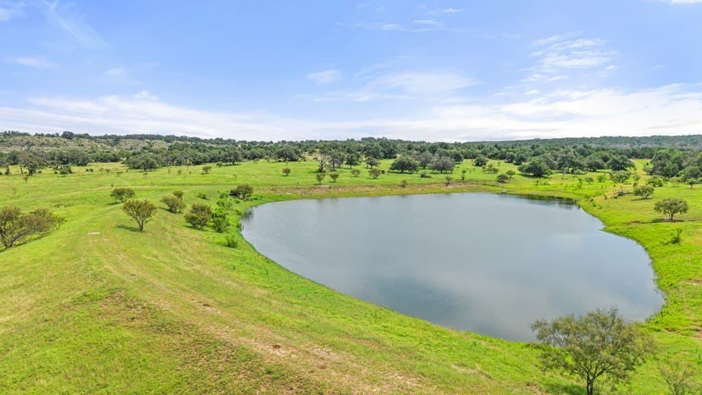 86 acres in Gillespie County gallery image 4