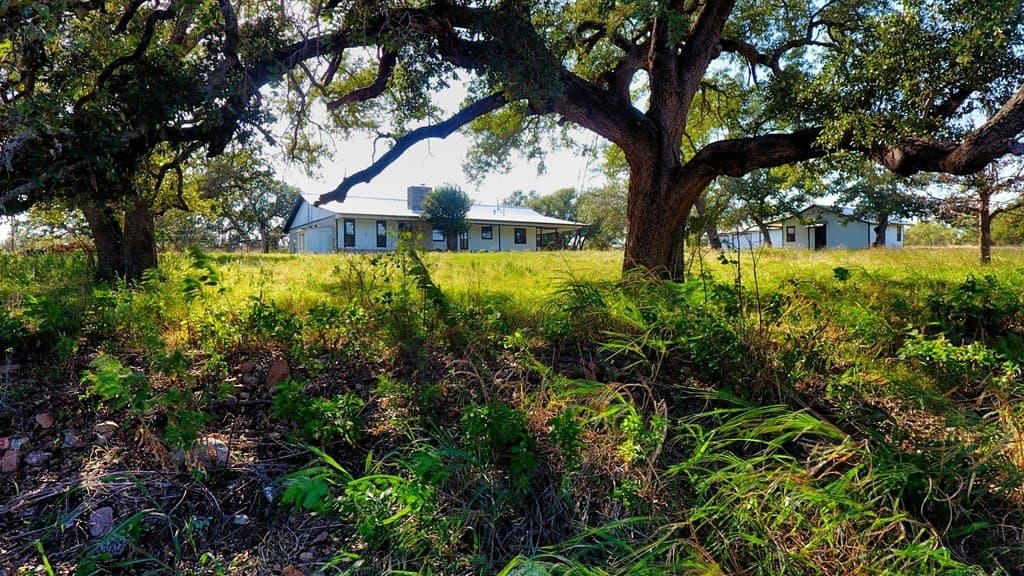 10 acres in Llano County - photo 44