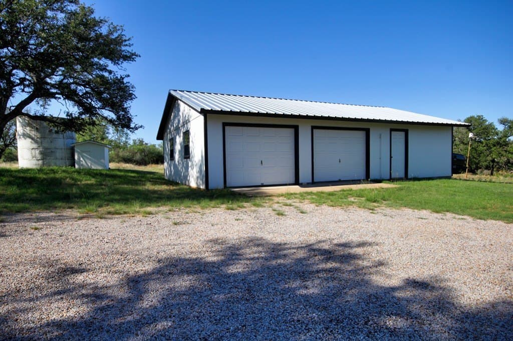 10 acres in Llano County - photo 37
