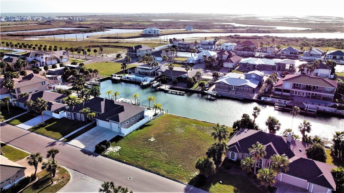 0.27 acres in Nueces County - photo 30