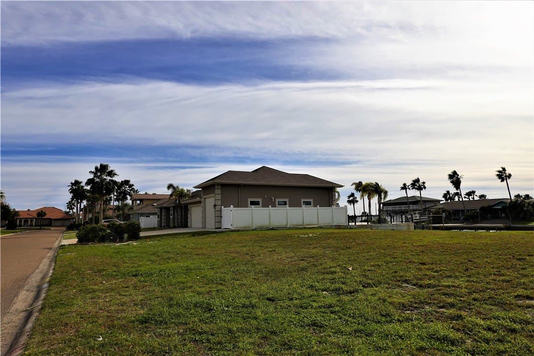 0.27 acres in Nueces County - photo 25
