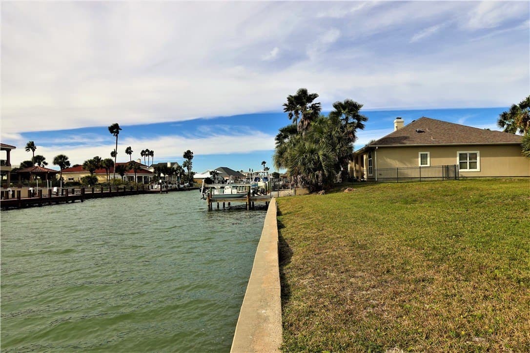 0.27 acres in Nueces County - photo 9