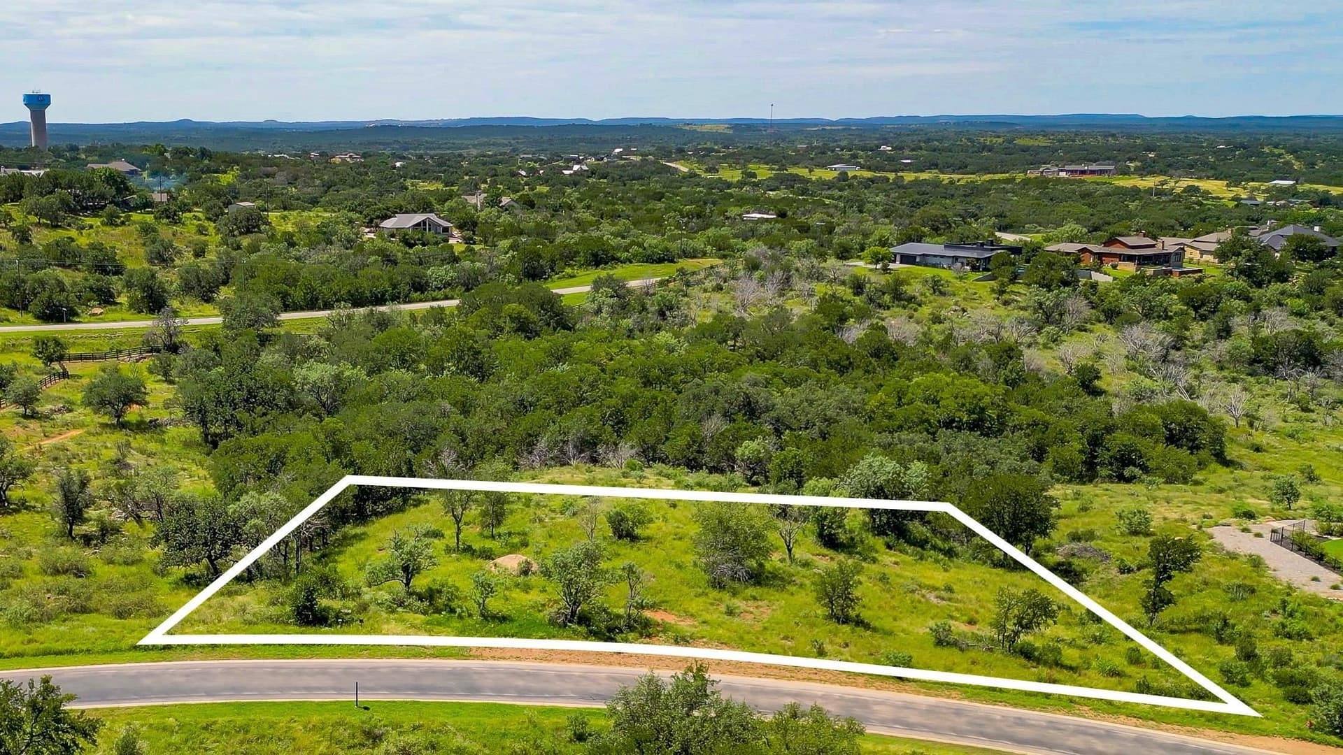 0.93 acres in Llano County gallery image 4