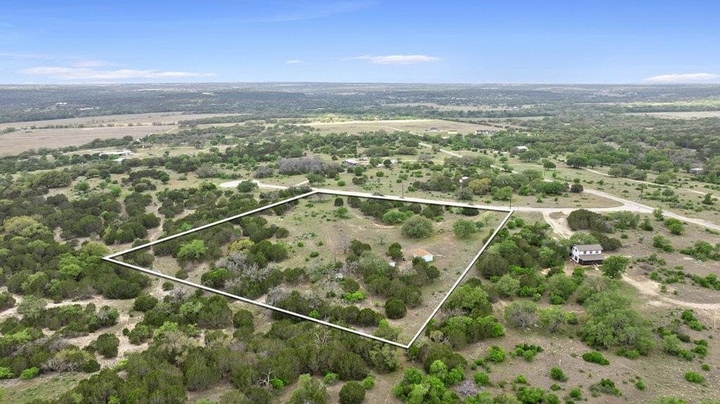 6.02 acres in Lampasas County gallery image 3