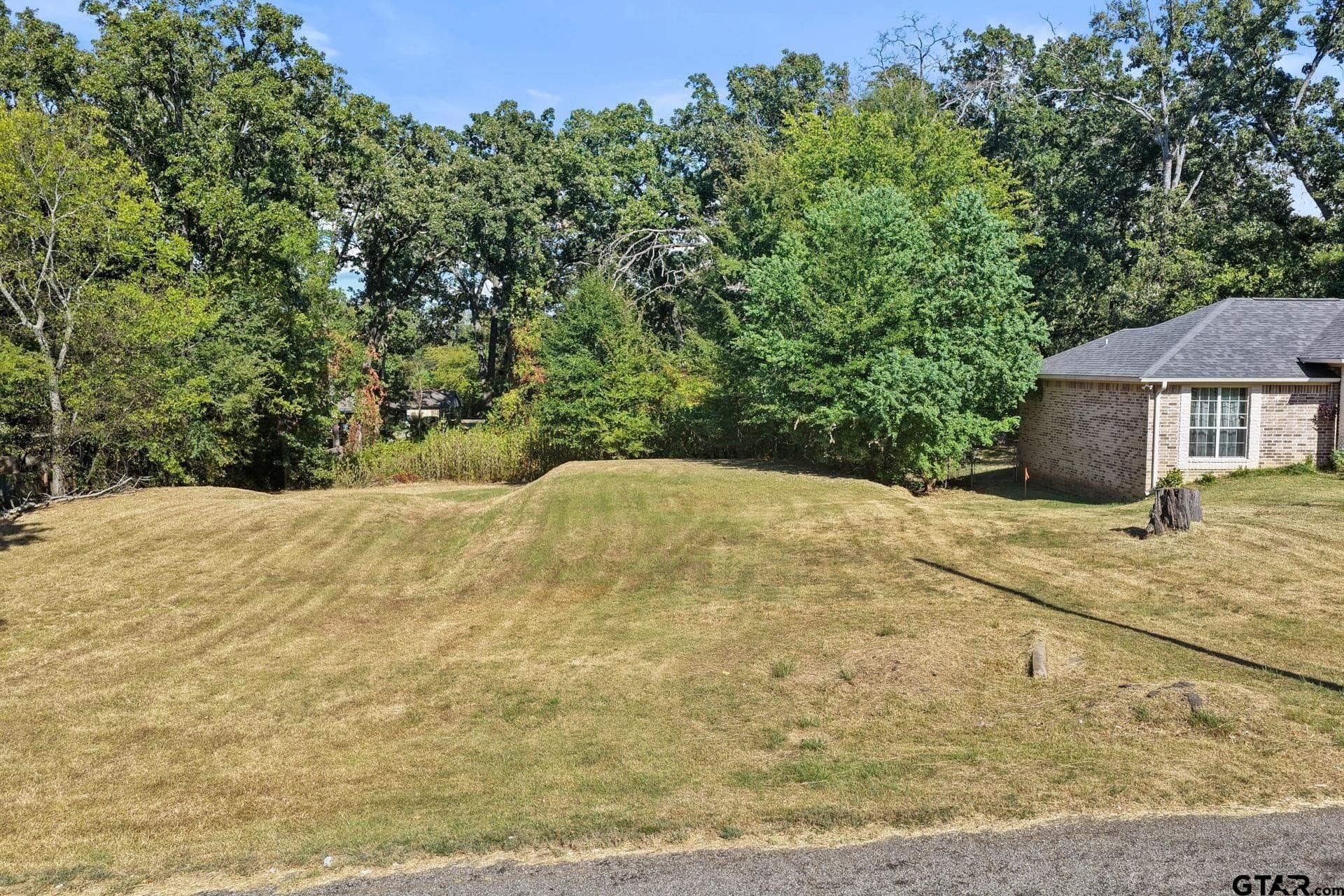 0.6 acres in Titus County