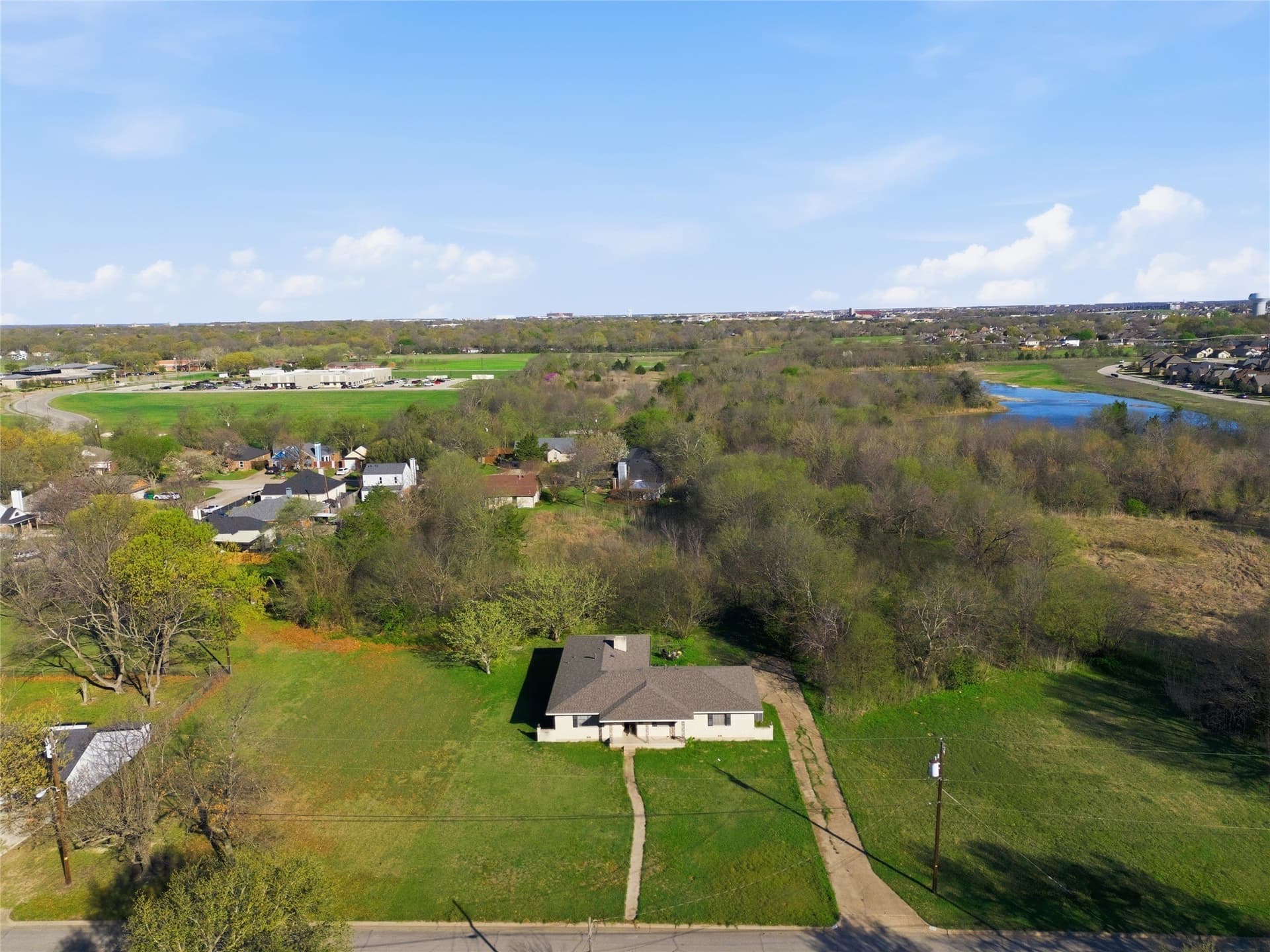 7.89 acres in Ellis County - photo 2