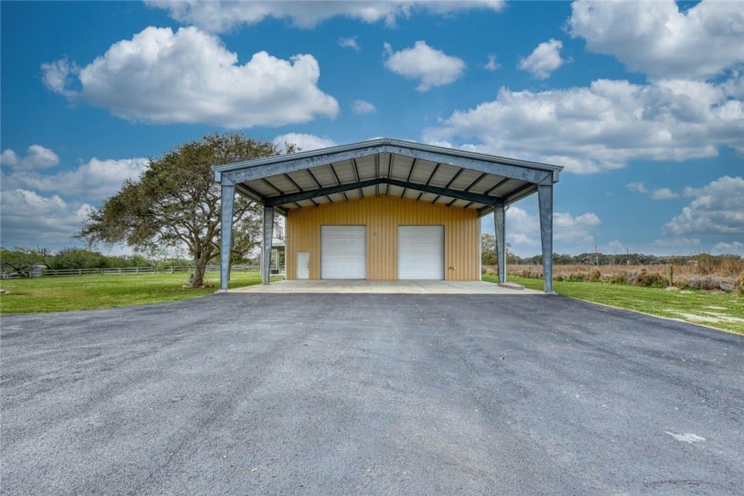 20 acres in Nueces County - photo 33