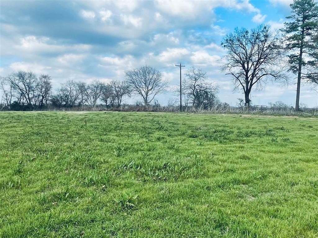 21.37 acres in Hopkins County