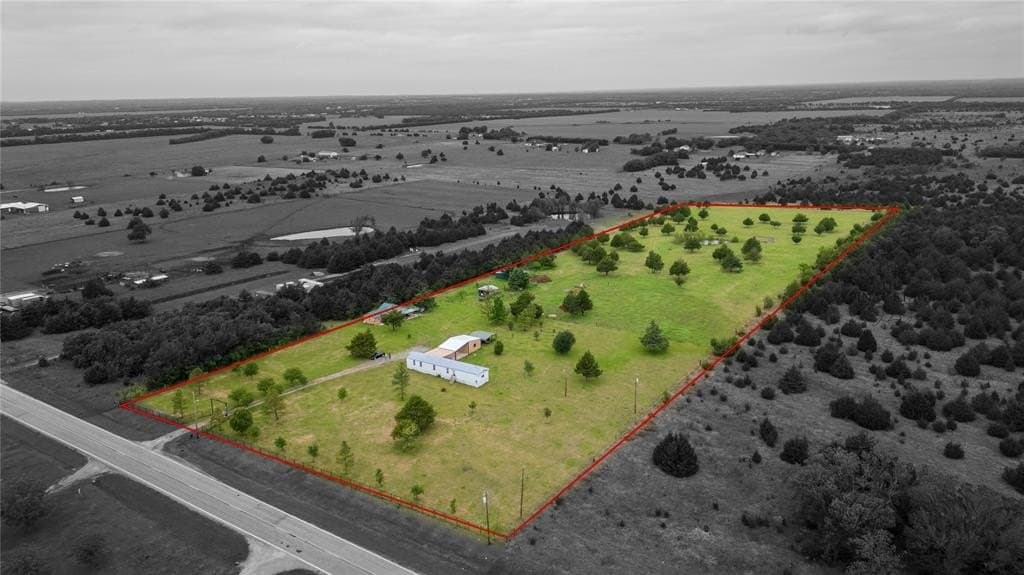 10 acres in Hunt County