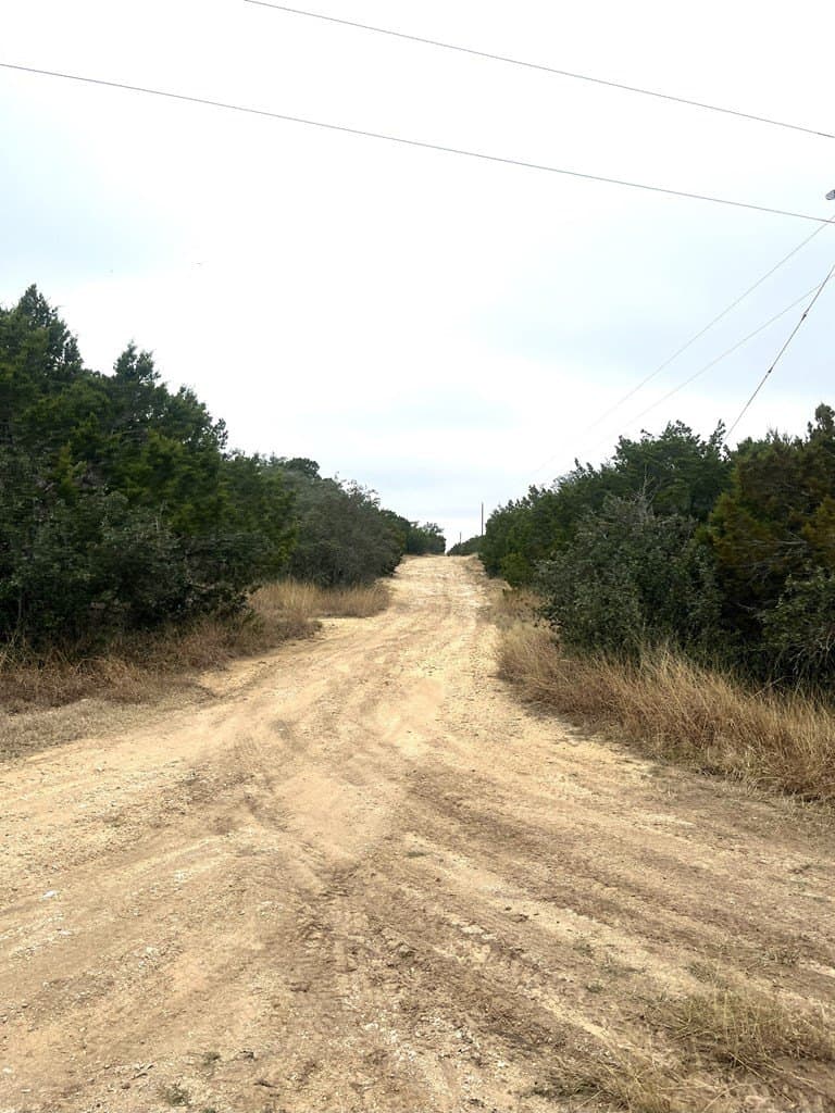 30.8 acres in Real County - photo 9