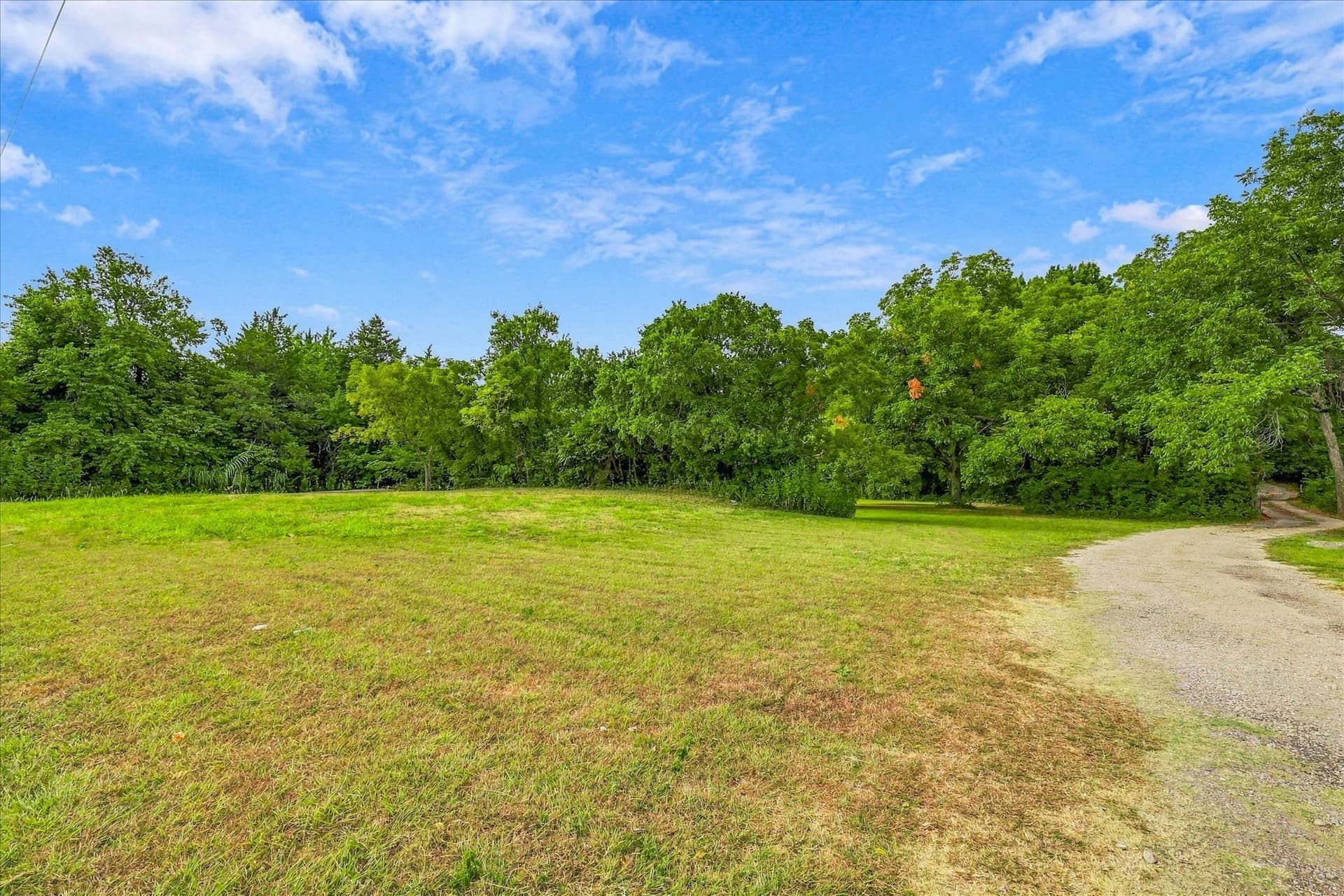 2.67 acres in Dallas County