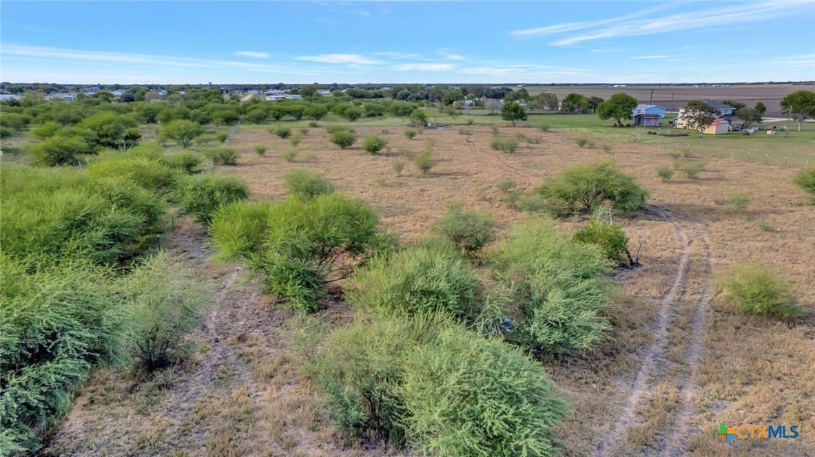 9.22 acres in Victoria County gallery image 2