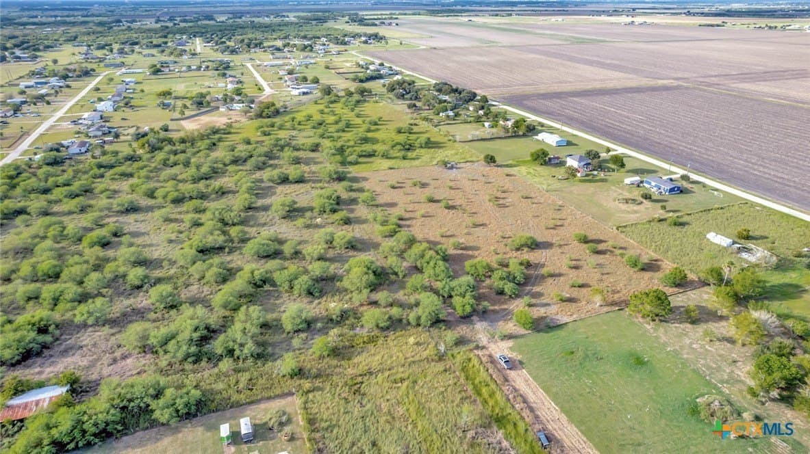 9.22 acres in Victoria County gallery image 4