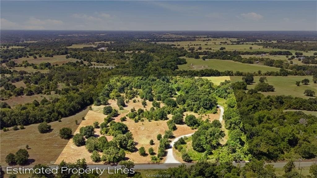 23.69 acres in Robertson County