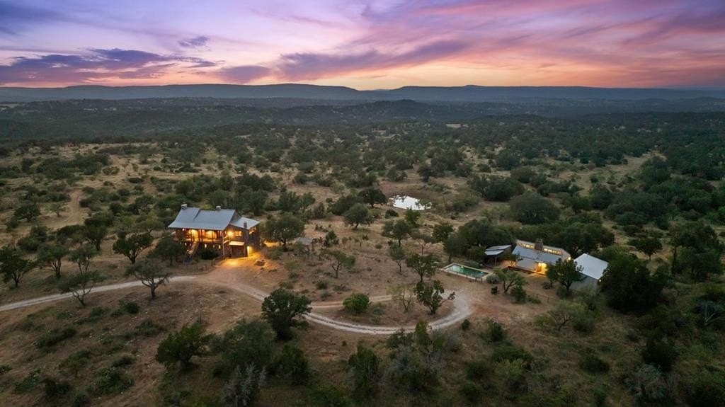 224.49 acres in Gillespie County