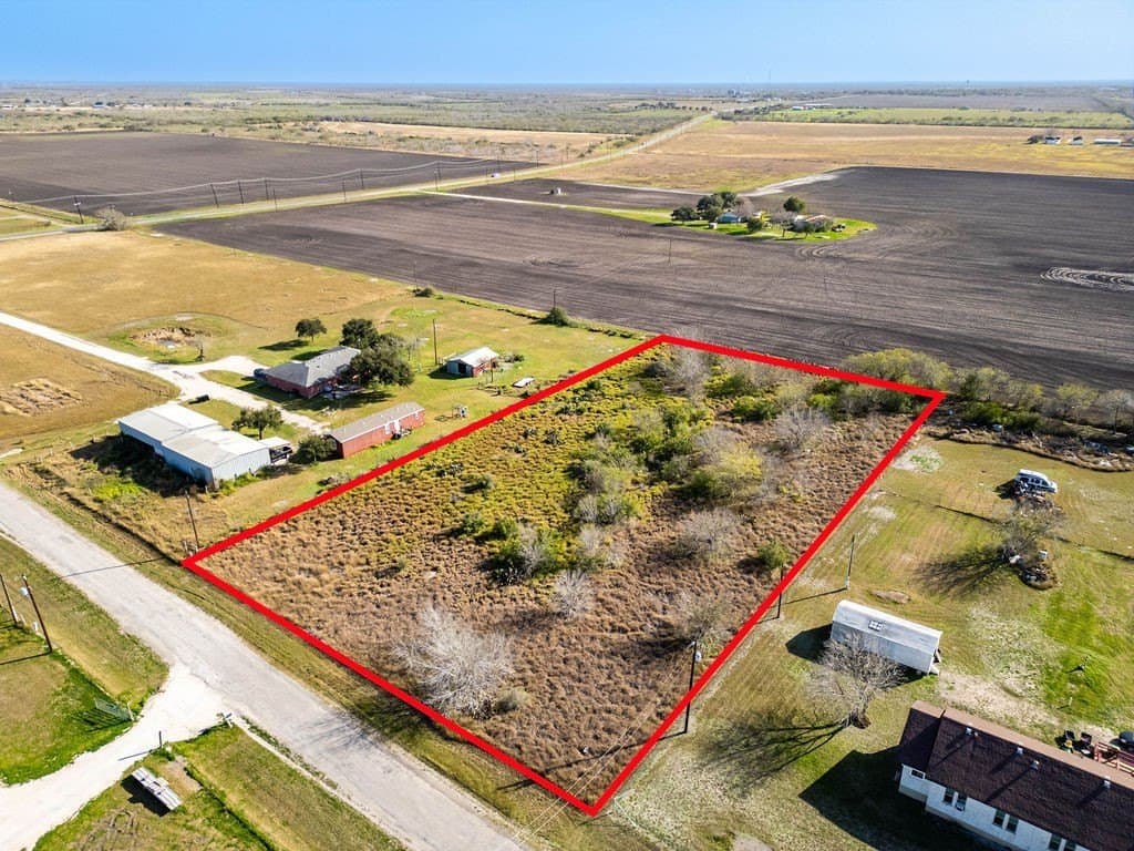 1.76 acres in Jim Wells County gallery image 3