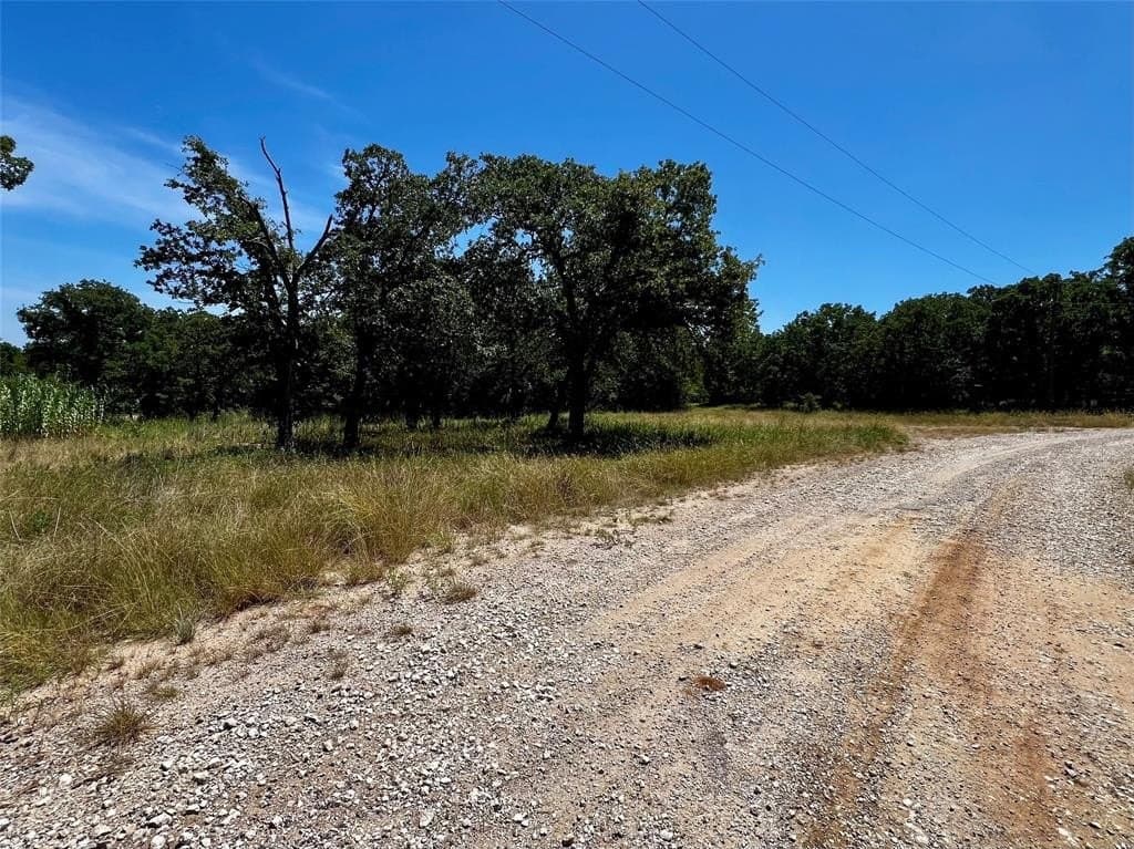 0.3 acres in Montague County gallery image 3
