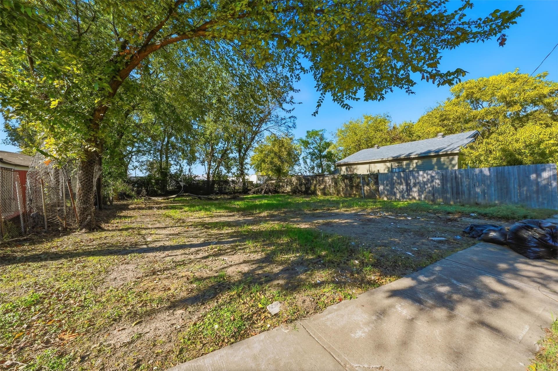 0.1 acres in Dallas County gallery image 4