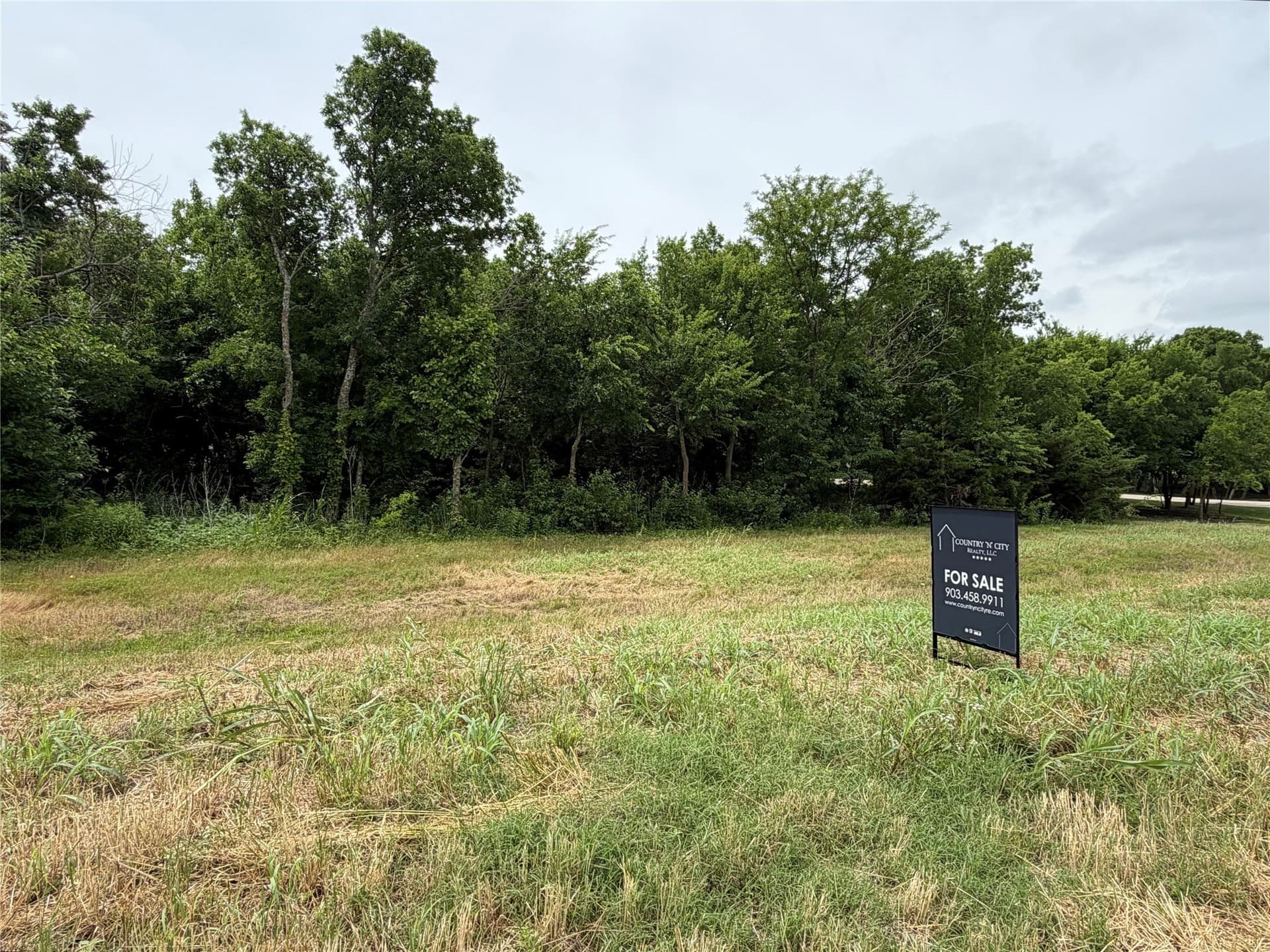 1.5 acres in Rockwall County