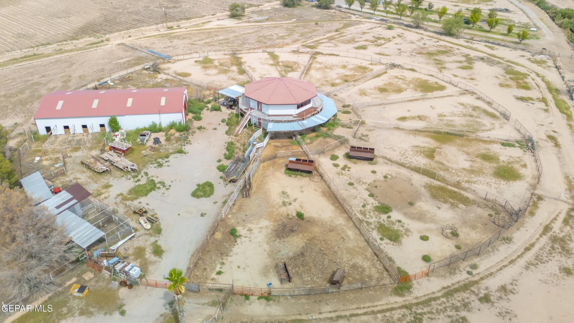 13.5 acres in El Paso County gallery image 3