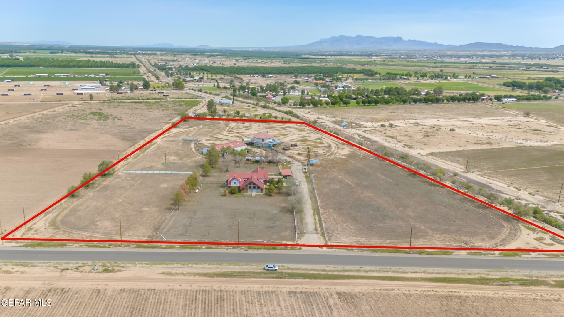 13.5 acres in El Paso County gallery image 4