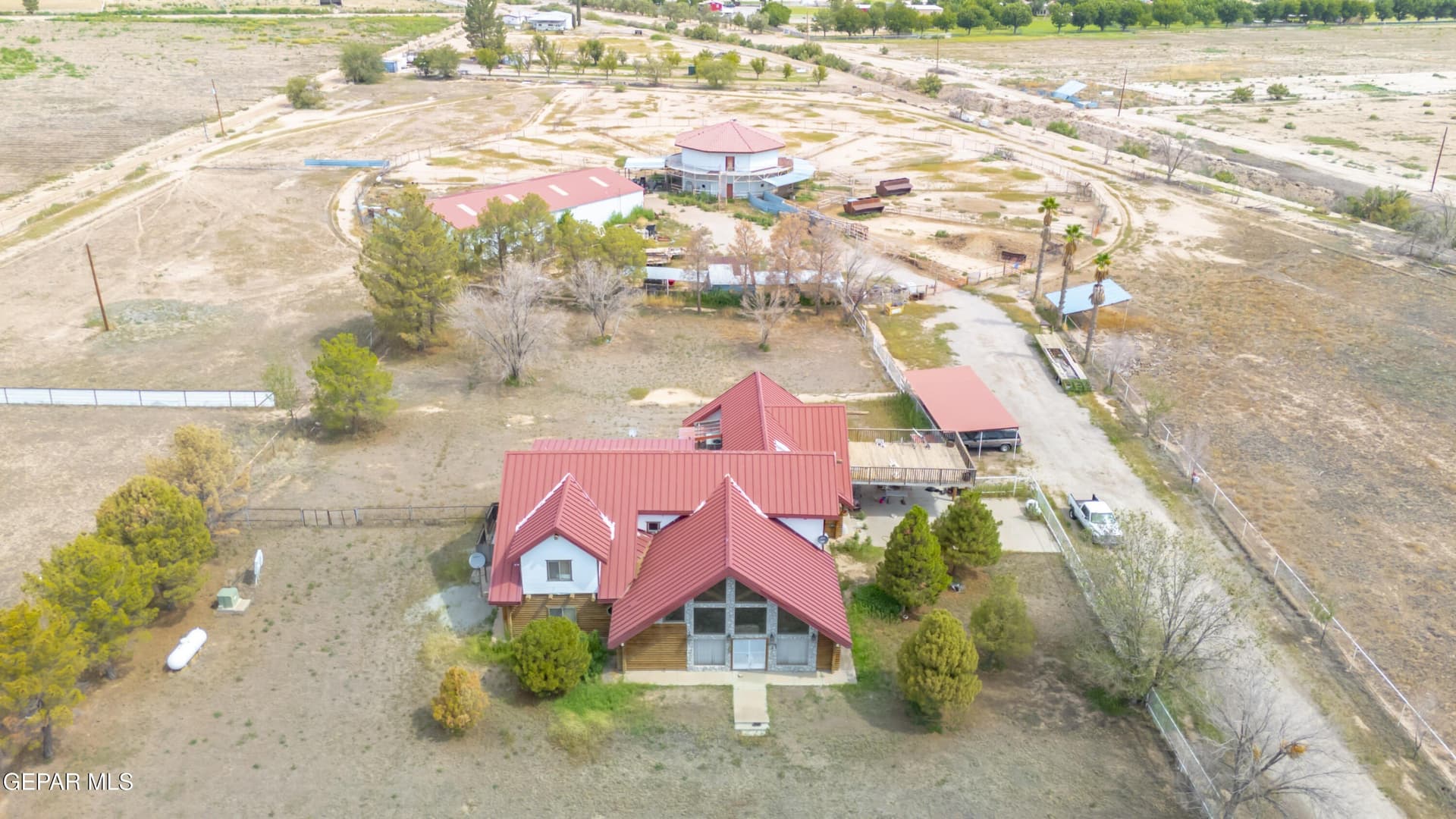 13.5 acres in El Paso County