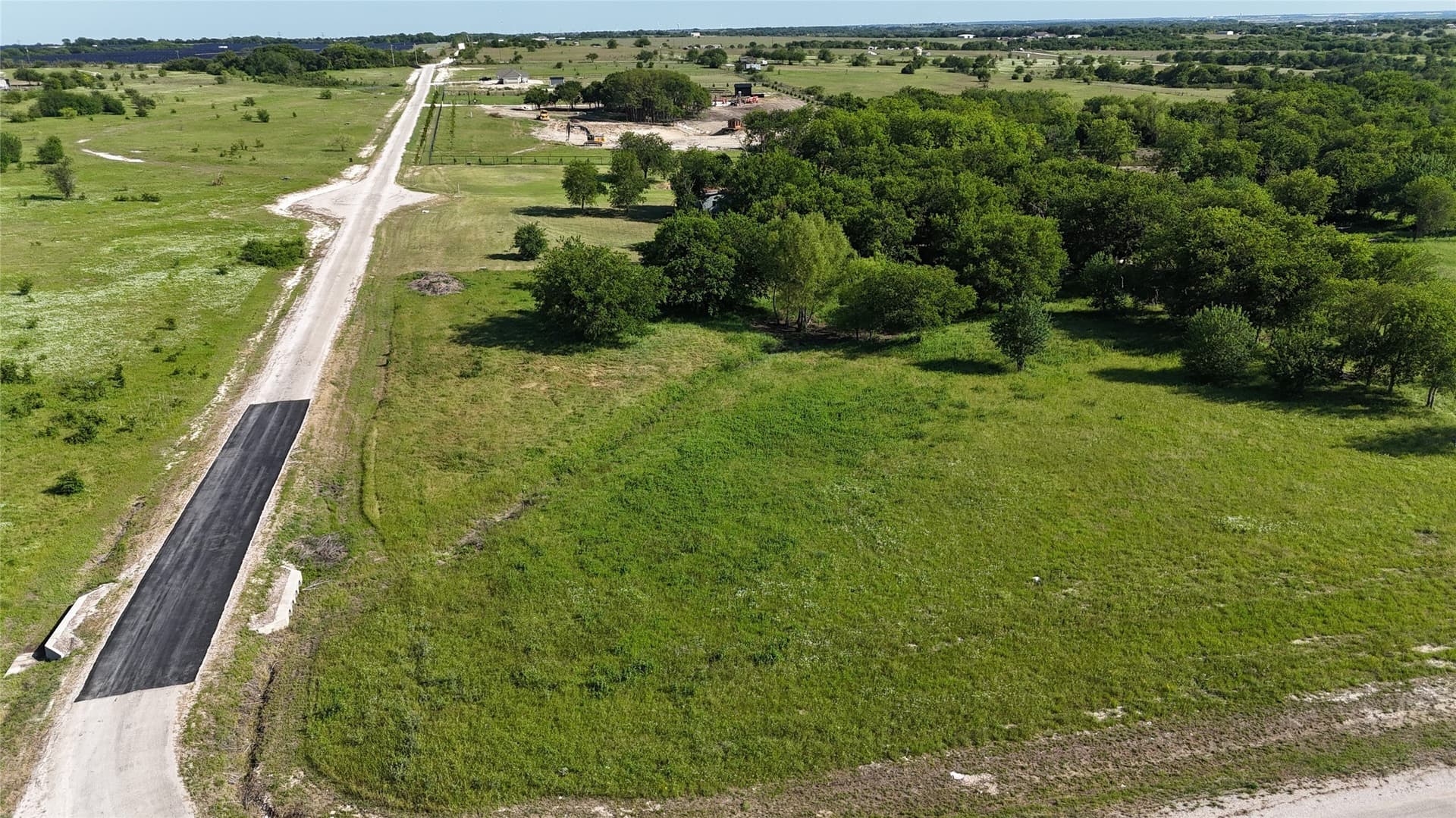2 acres in Hill County