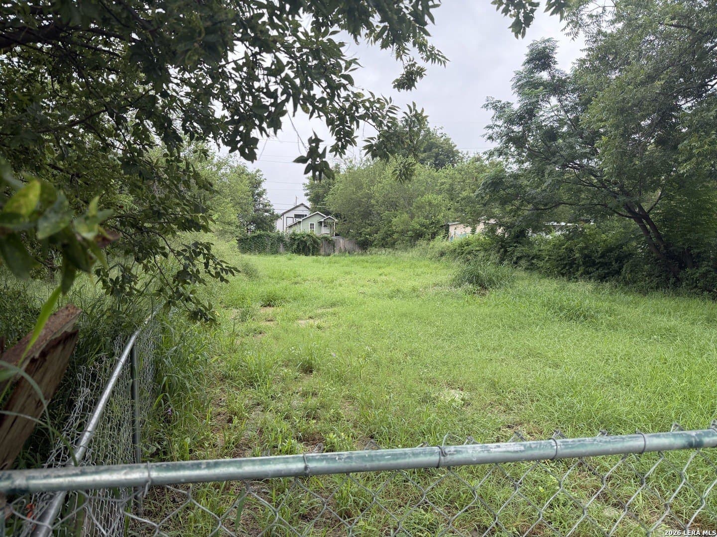 0.18 acres in Bexar County gallery image 2