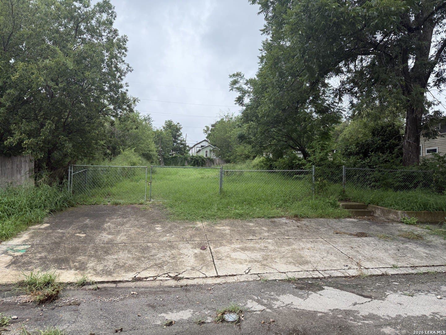 0.18 acres in Bexar County gallery image 3