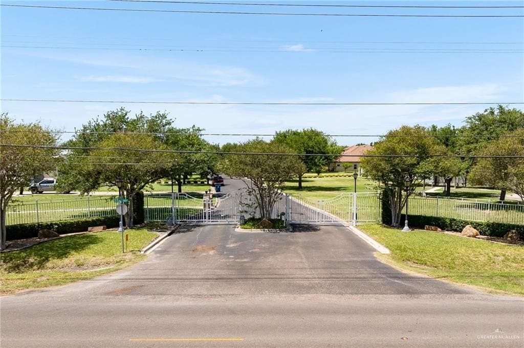 1.09 acres in Hidalgo County - photo 2