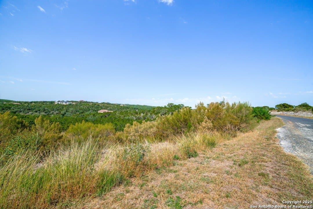 2.01 acres in Medina County gallery image 3