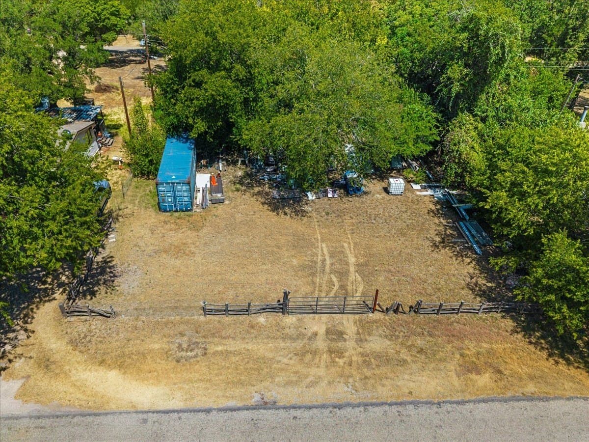 0.23 acres in Hood County - photo 2