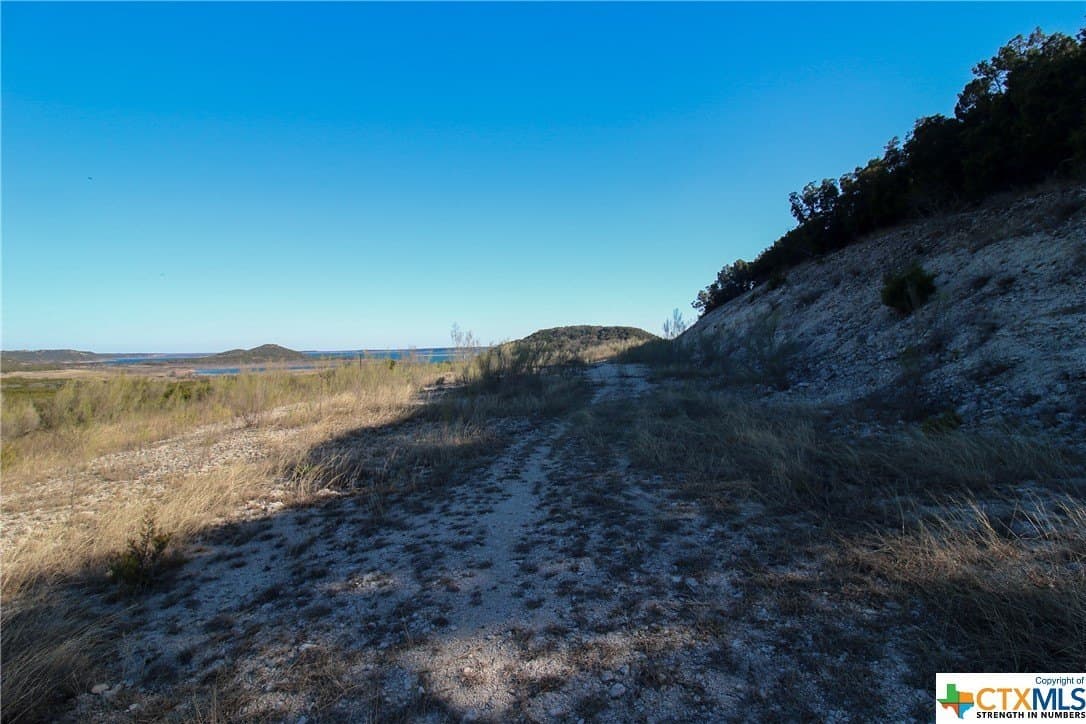 0.54 acres in Bell County - photo 9