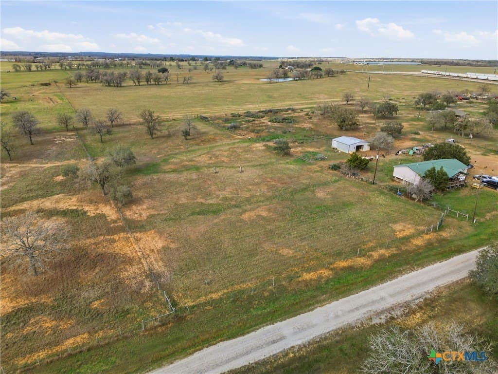 2.14 acres in Gonzales County - photo 7