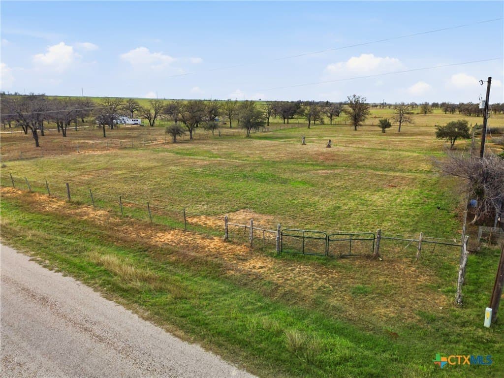2.14 acres in Gonzales County - photo 14