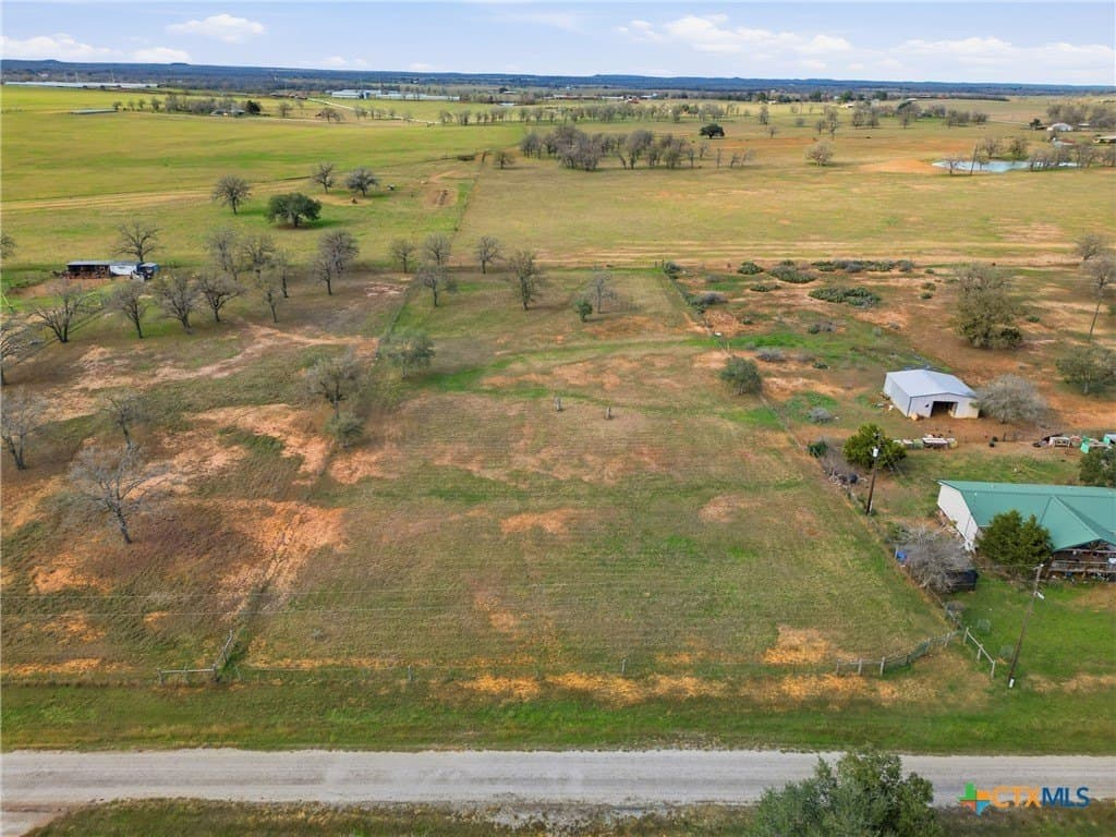 2.14 acres in Gonzales County - photo 8