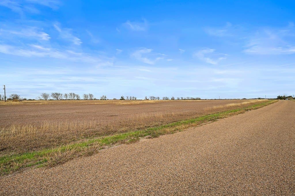 11.04 acres in Fayette County - photo 4