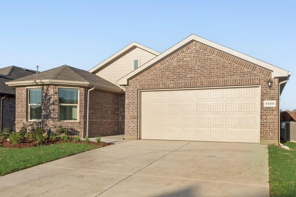 137 acres in Tarrant County gallery image 4