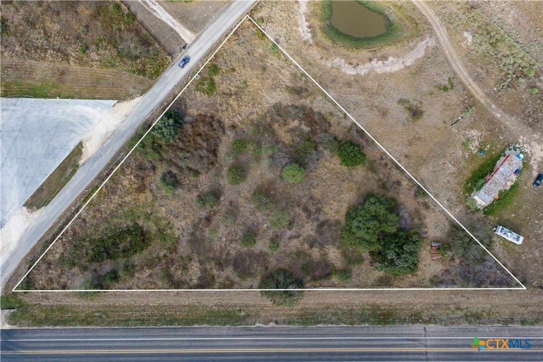 1.75 acres in Lavaca County - photo 18