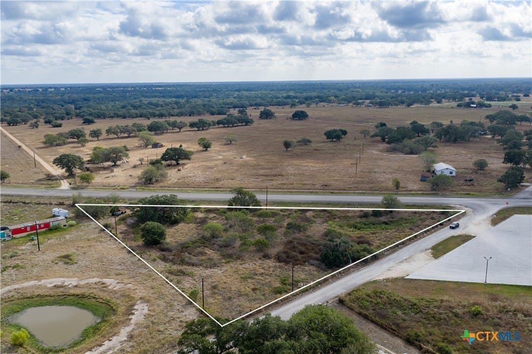 1.75 acres in Lavaca County - photo 17