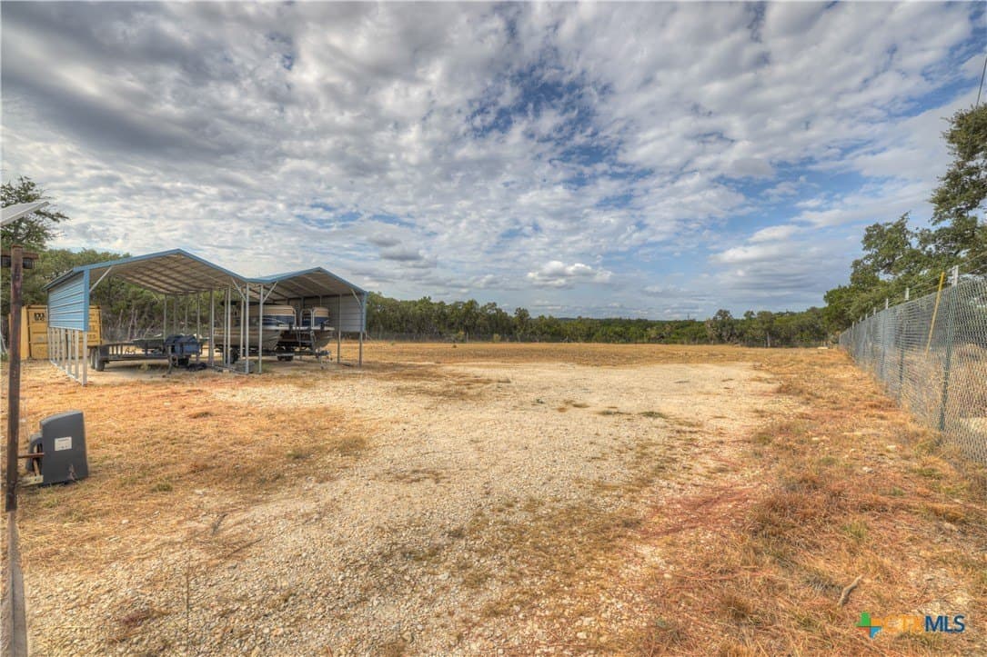 2.63 acres in Comal County gallery image 3