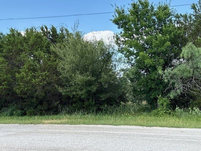 0.25 acres in Hill County
